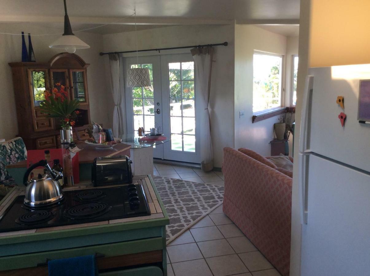 Mediteranean Style Ohana Rental / Loft & Sundeck Panoramic Ocean View Honolulu Landing Exterior photo